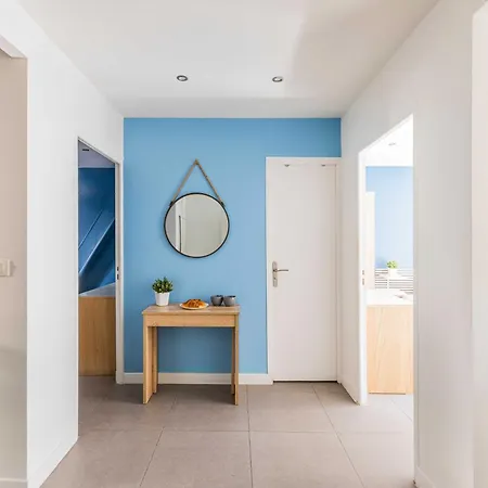 Charming - 2br 6p - Bastille *